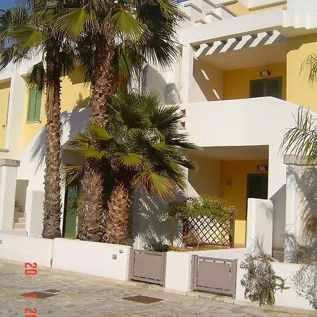 Apartahotel Ammiraglia Baia 3*