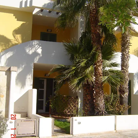 Ammiraglia Baia Apartahotel